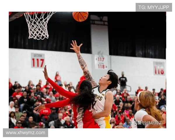 20岁中国球员邓雨婷在美国比赛中表现出色创赛季新高助球队险胜